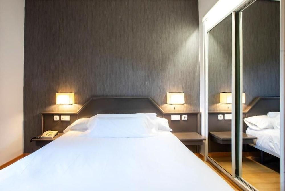 Hotel Urdanibia Park 3*